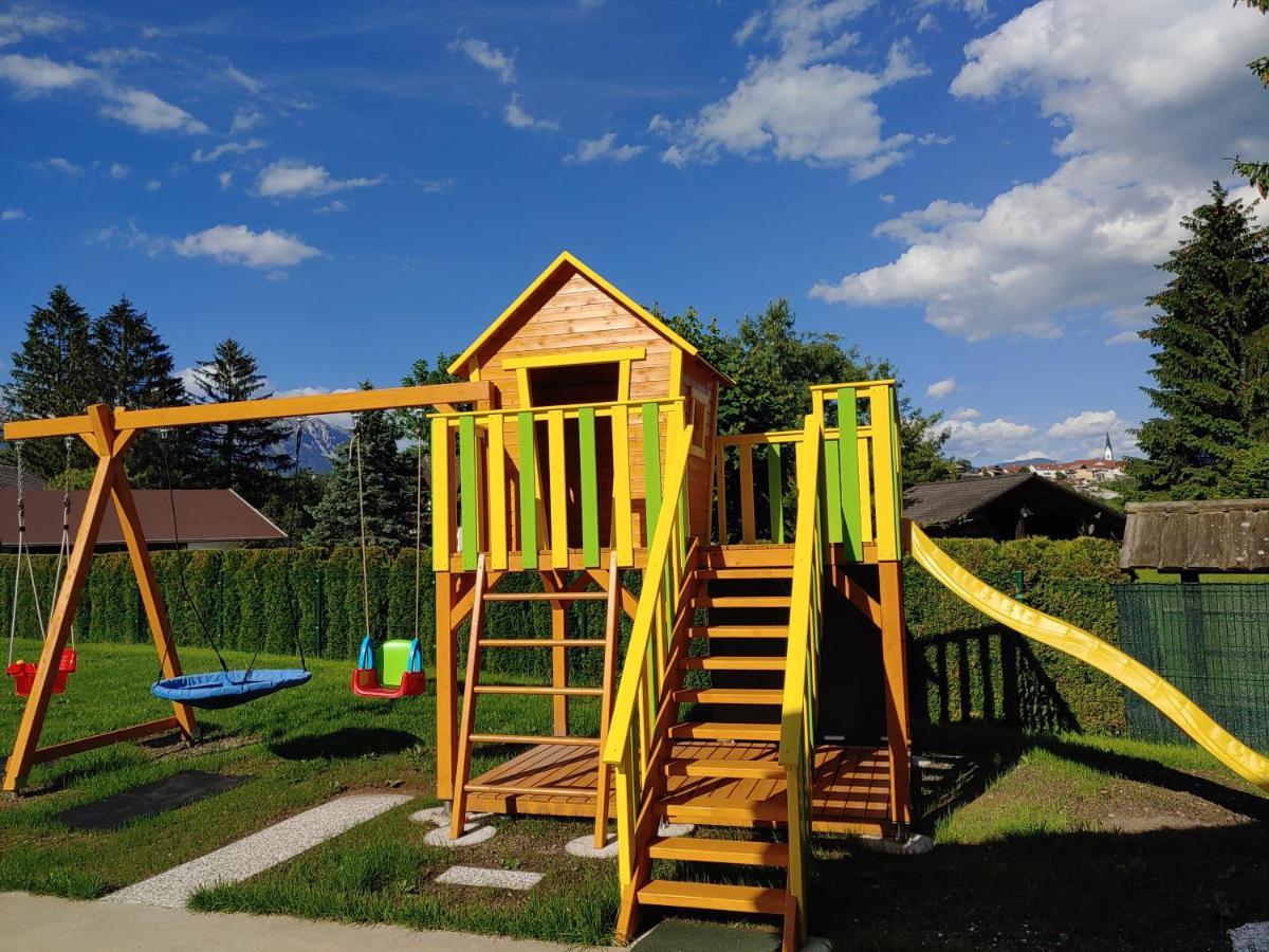 Apartments And Wellness Jelovca Radovljica Esterno foto