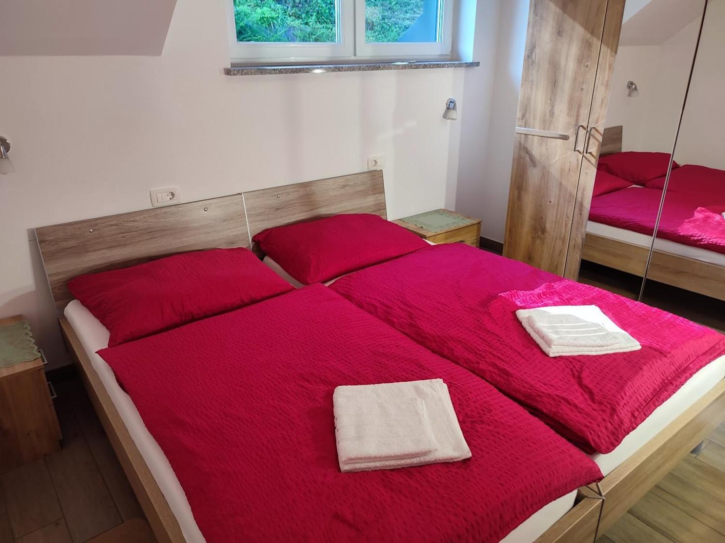 Apartments And Wellness Jelovca Radovljica Esterno foto
