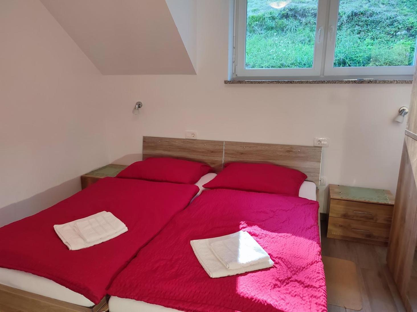 Apartments And Wellness Jelovca Radovljica Esterno foto