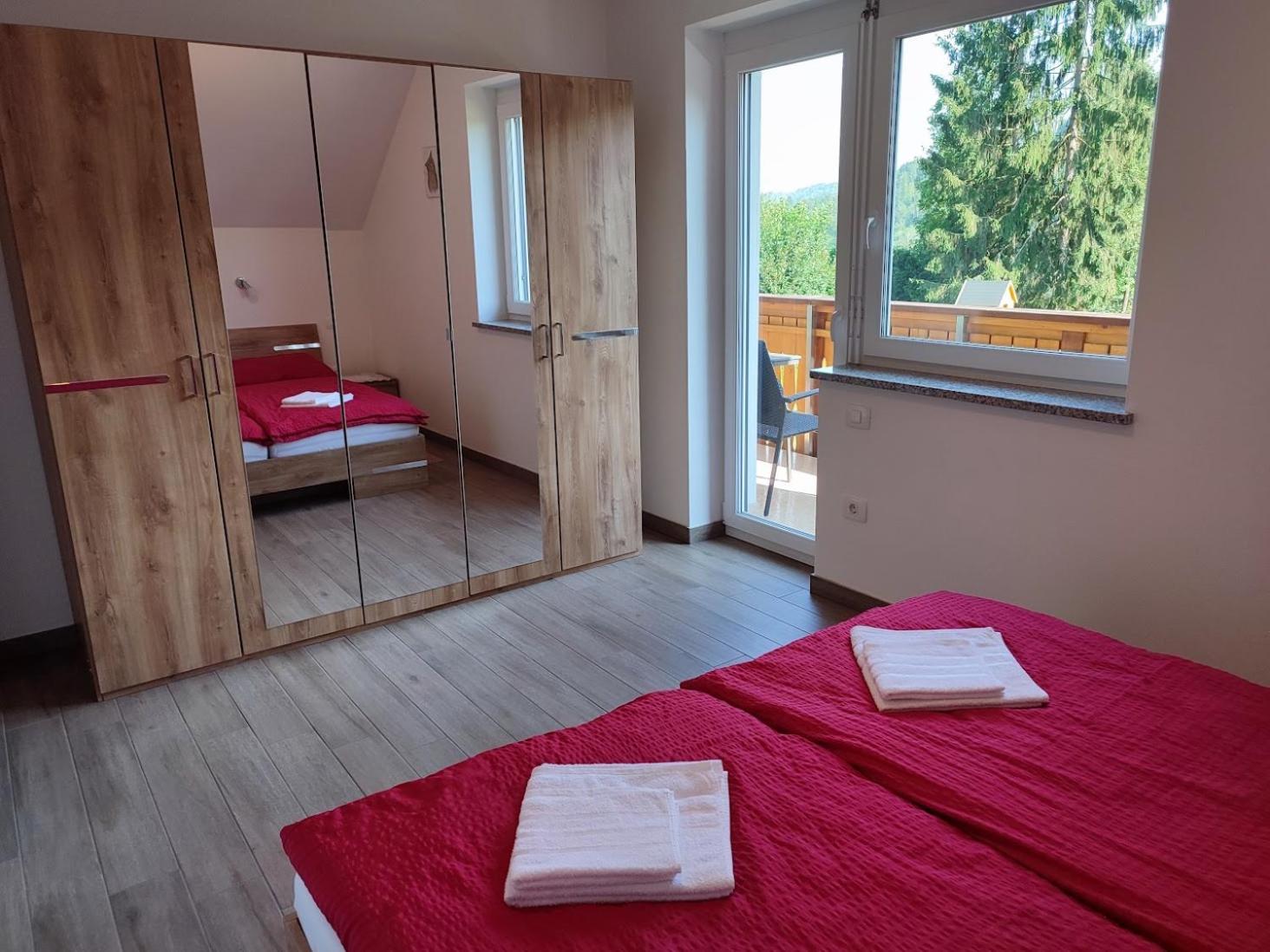 Apartments And Wellness Jelovca Radovljica Esterno foto
