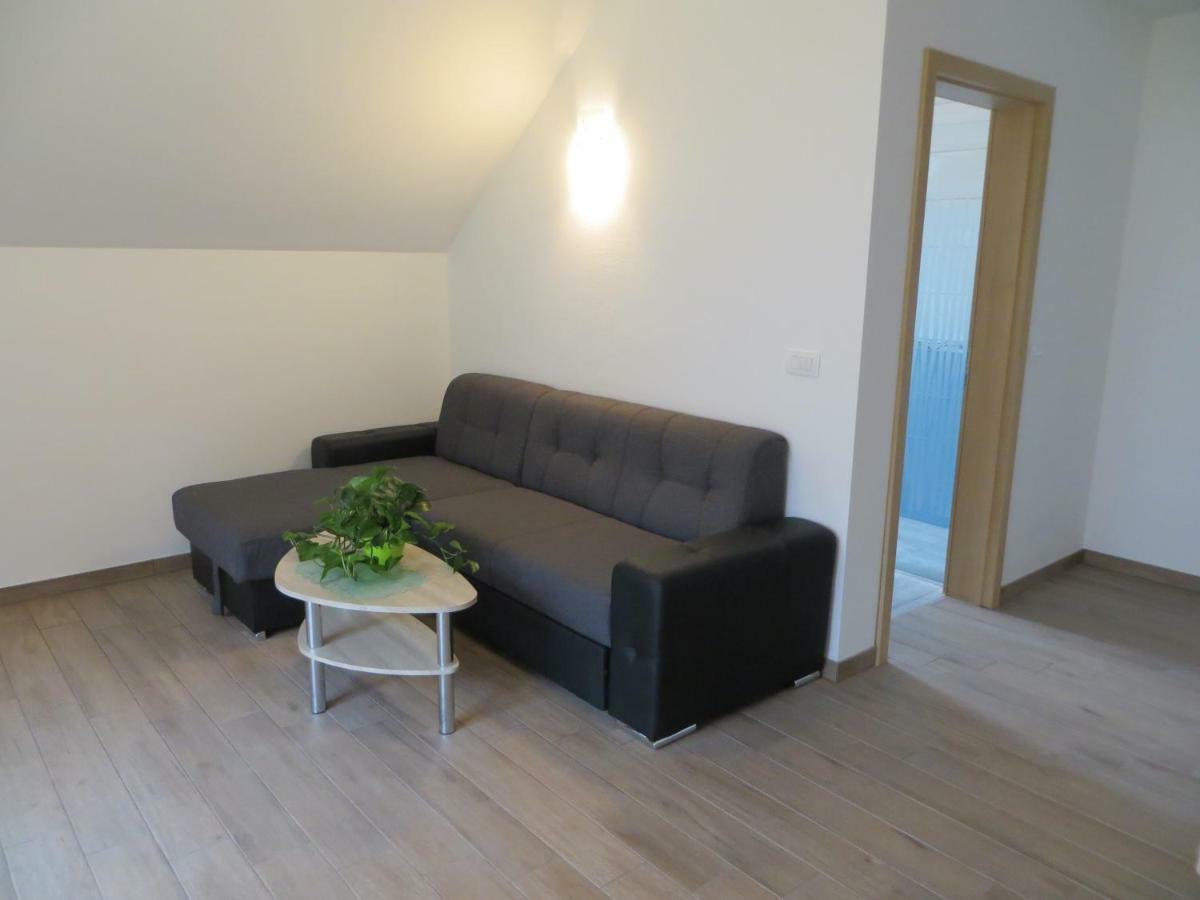 Apartments And Wellness Jelovca Radovljica Esterno foto