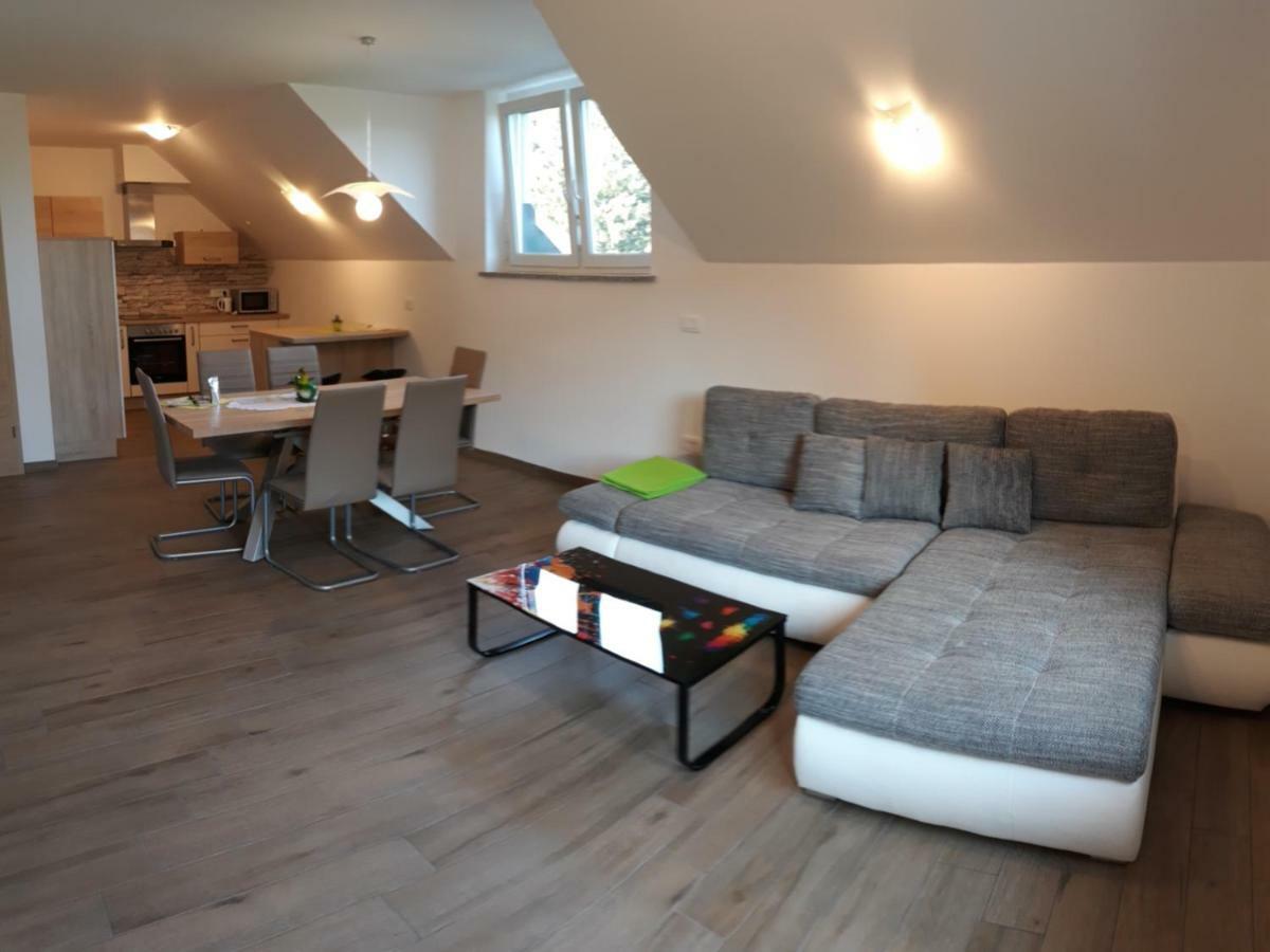 Apartments And Wellness Jelovca Radovljica Esterno foto